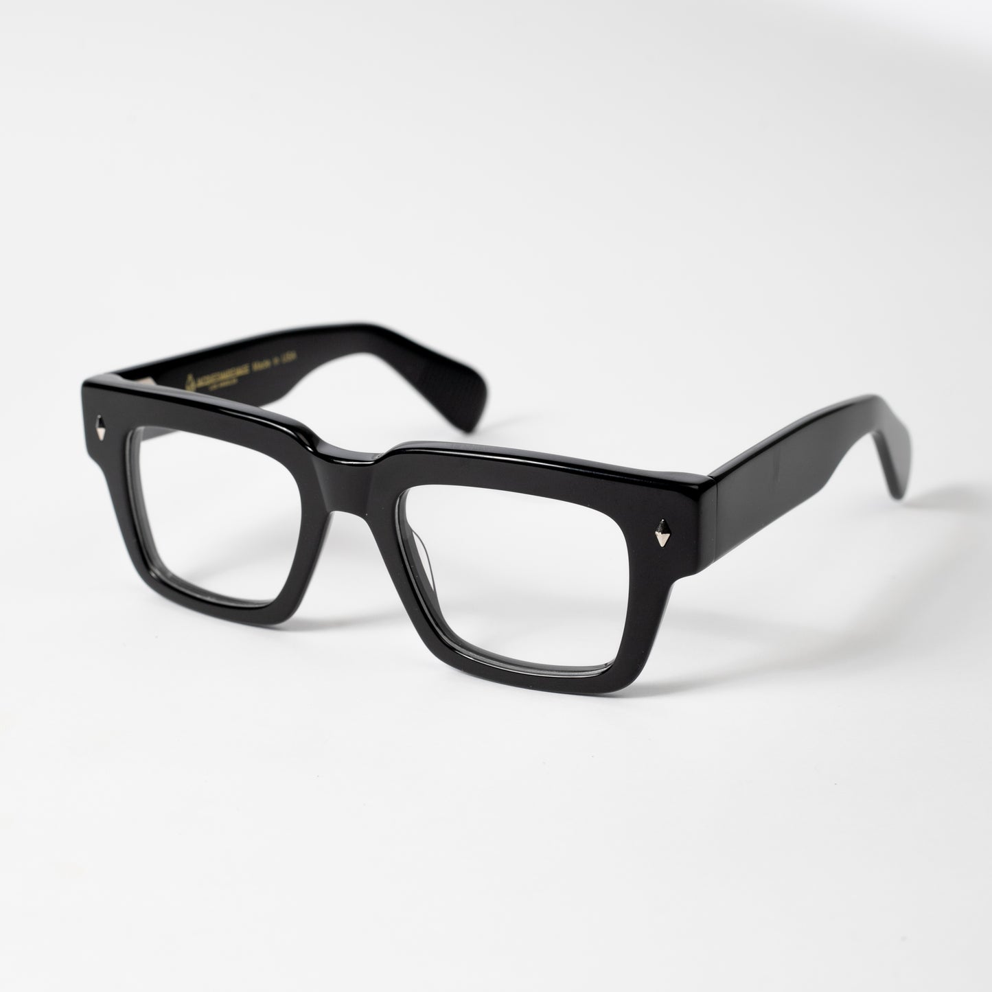 Bold Square 00