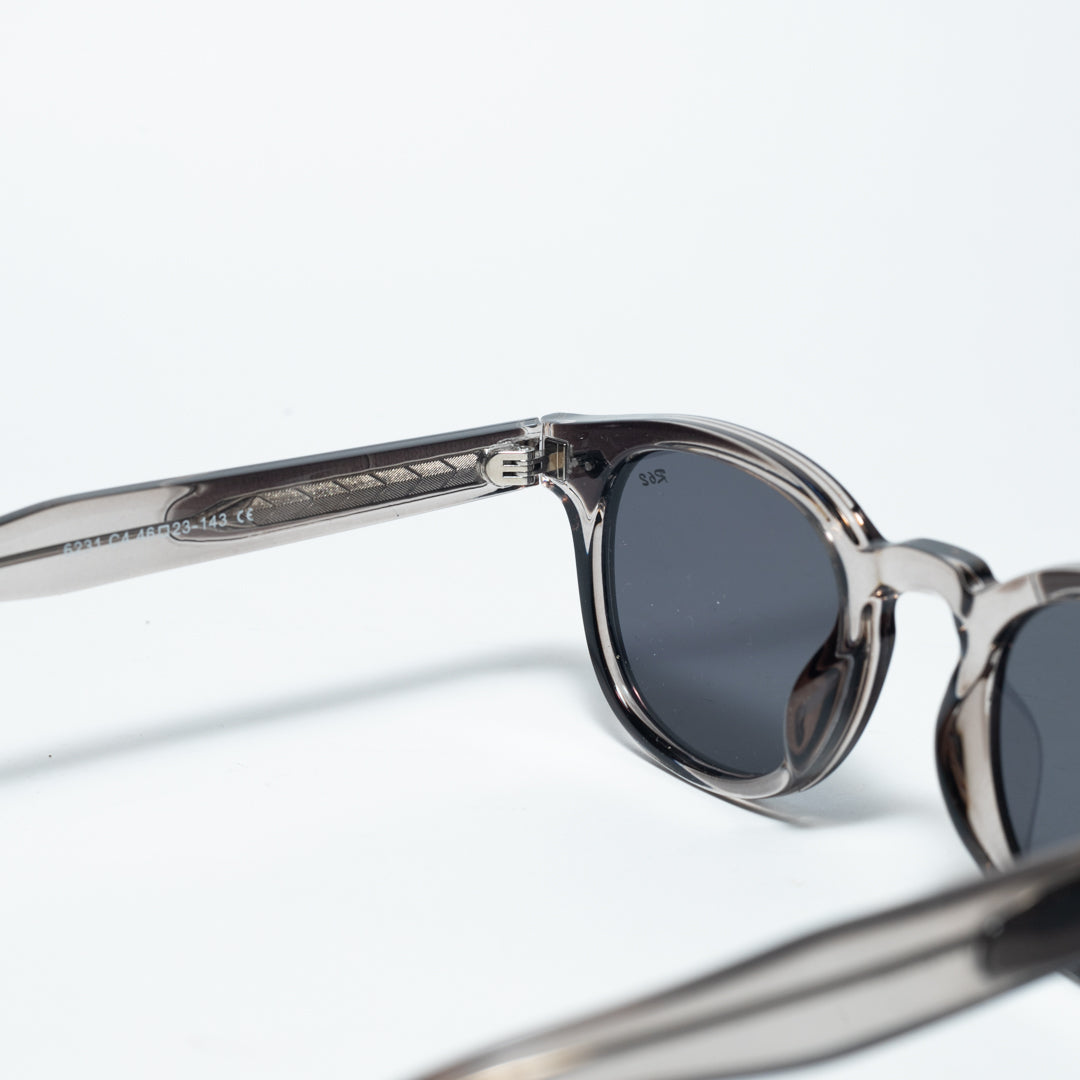 R62 small frame 01