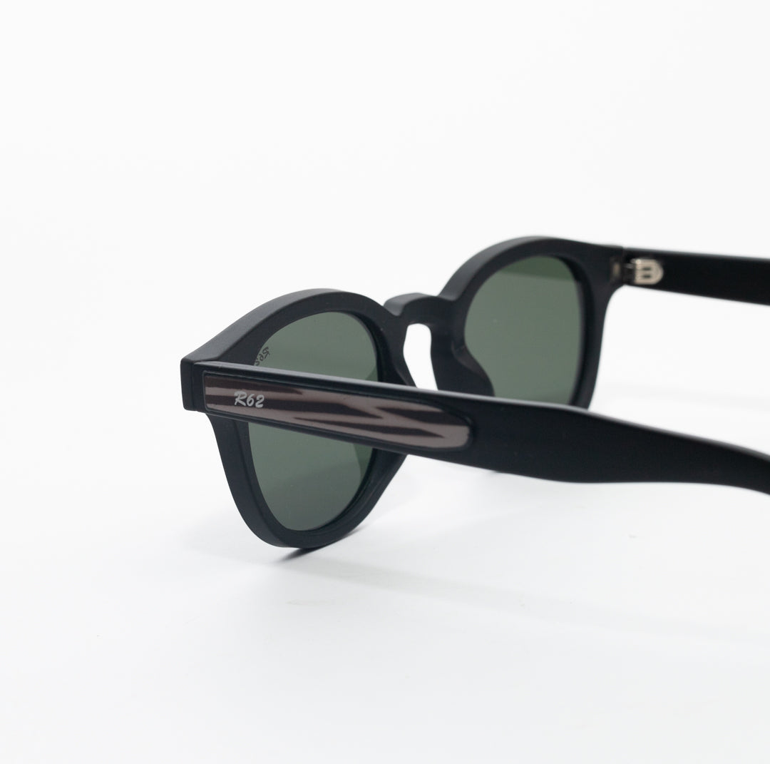 R62 small frame